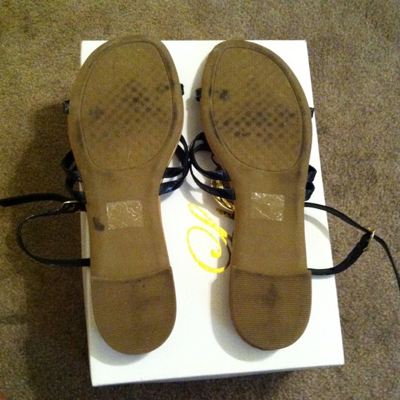 Flat sandals - Picture 4 of 4