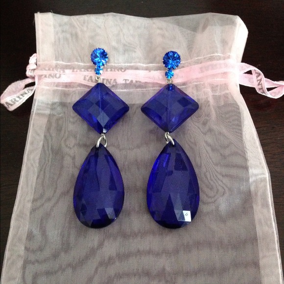 NWOT💯%Tarina Tarantino Blue earrings and Bracelet