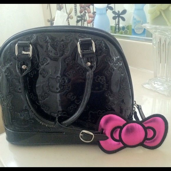 Hello Kitty purse