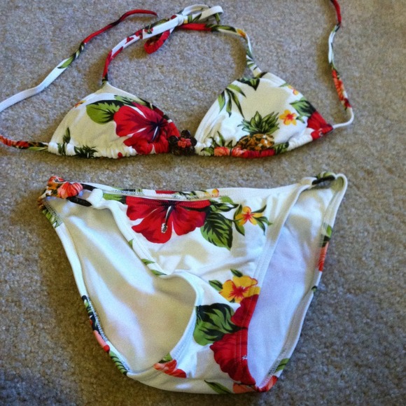 Floral bikini