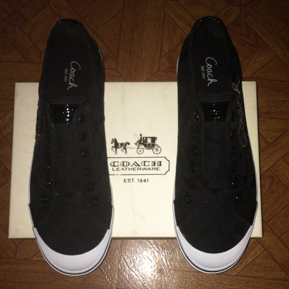 Authentic coach sneakers, worn once