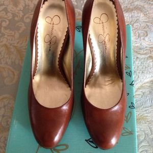 *REDUCED* Jessica Simpson "Barb" Pump/Tobacco