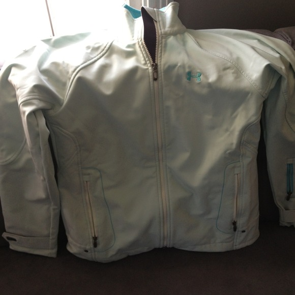 Under armour soft shell jacket medium