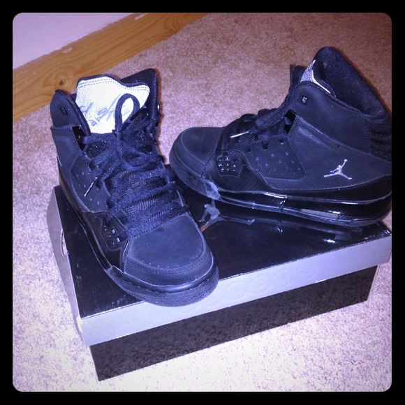Black flights 👍