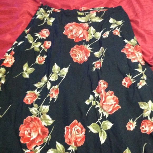 Vintage high waisted EXPRESS rose floral skirt