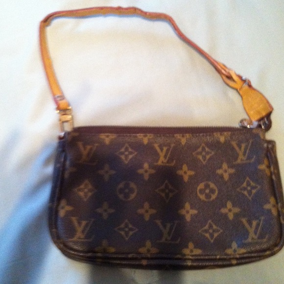 Imitation lv