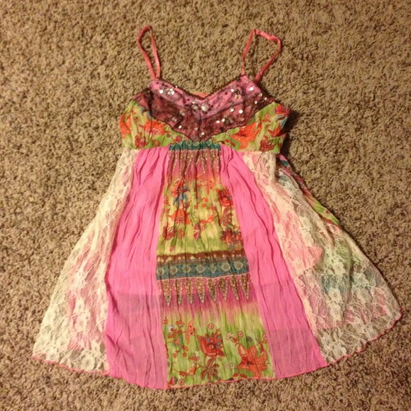 No Boundaries tank top