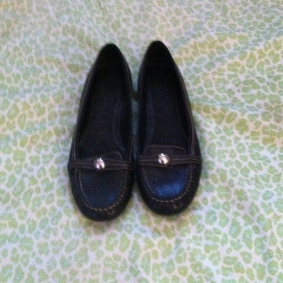 ✨ON HOLD✨authentic coach flats