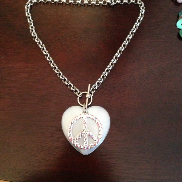 Reduced👇💯%Authentic Tarina Tarantino necklace