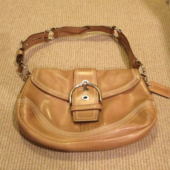 Reduced!🌸Coach Purse-Beautiful Condition 🌸 - Picture 2 of 3