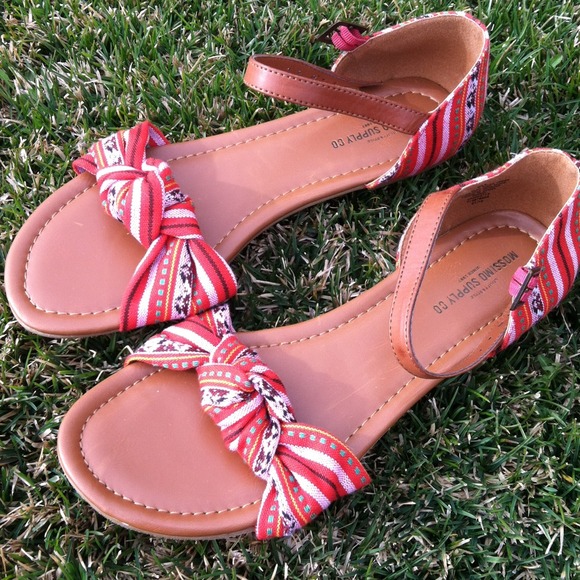 Reserve lovegarcia!!Summer sandals