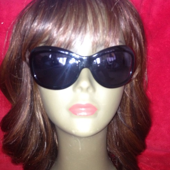 Chanel Sunglasses diva style