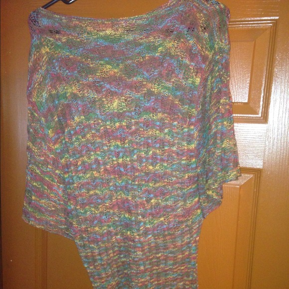 A cute sweater from Dillard's! Size S/M - Picture 2 of 2