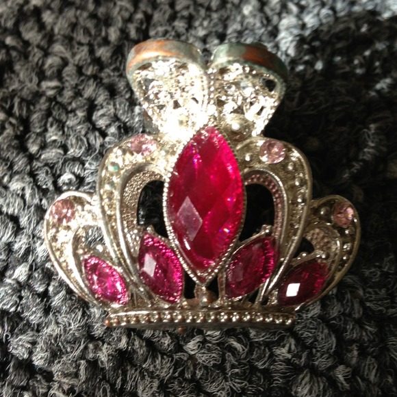 Crown hair clip