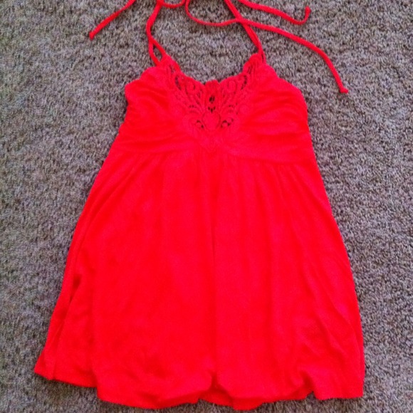 🌺 Crochet bib halter top 🌺 - Picture 2 of 2