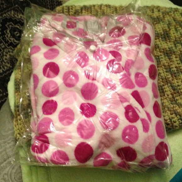 Soft polka dot pink robe!