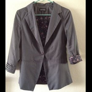 Grey blazer