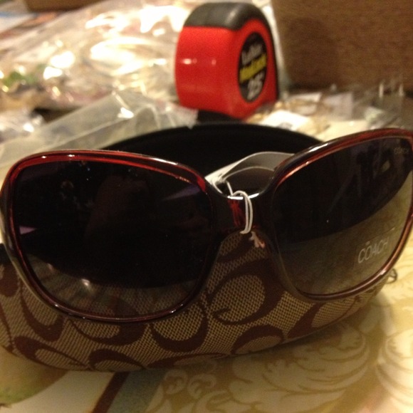 SOLD IN BUNDLE Sunglasses