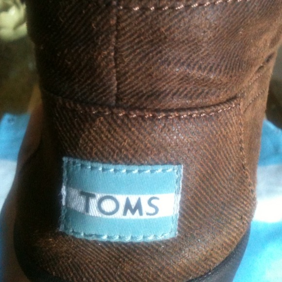 Mens Botas TOMS!!! Size 8 1/2.