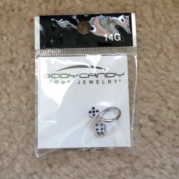 Jewelry - New belly button