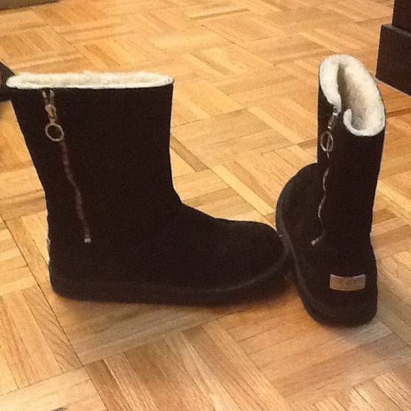 Authentic Ugg Australia