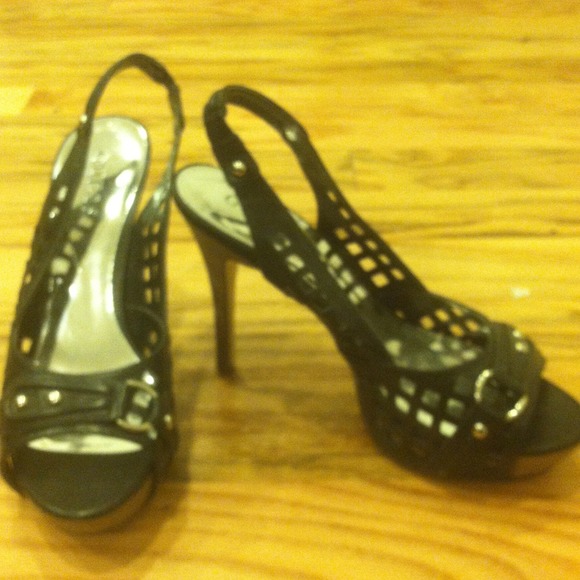 Black guess heels