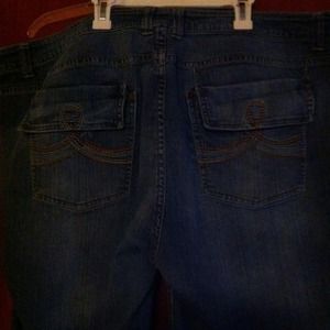 BUNDLE 2 plus size capris