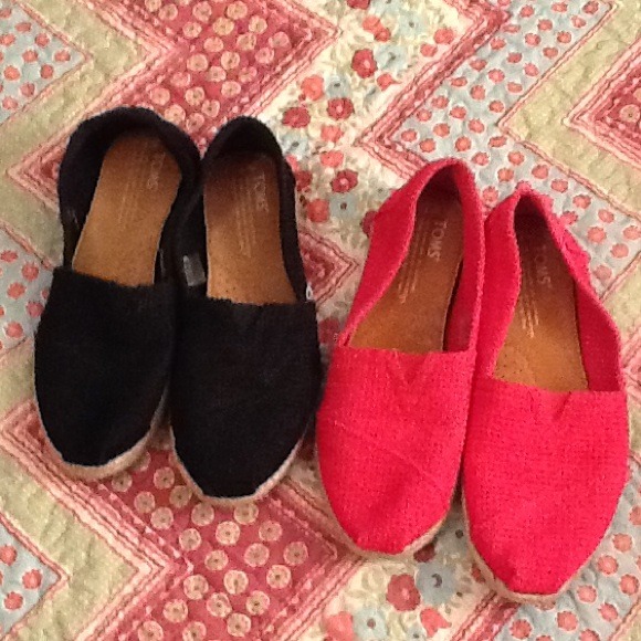 RESERVED - Bundle TOMS Shoes