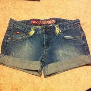 Mudd short