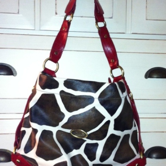 Both purse and necklace