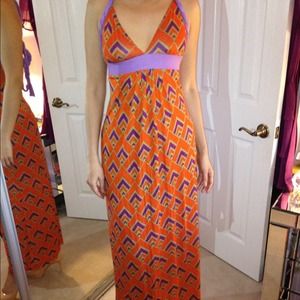 T bags purple and red