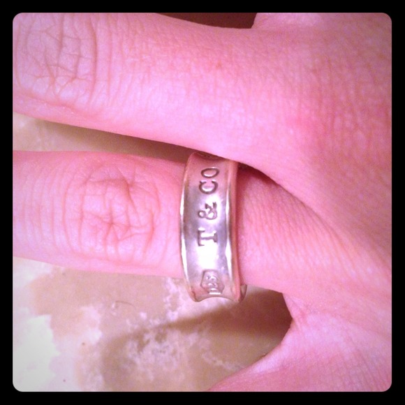 *SOLD* Authentic Tiffany's ring
