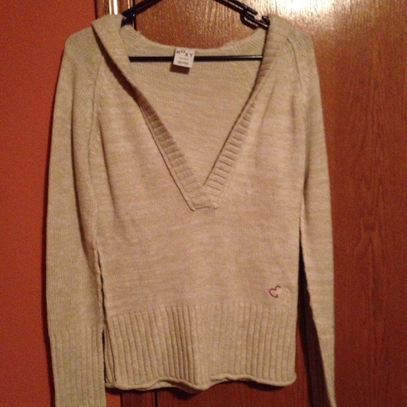 REDUCED!!!!Heather cream colored hooded sweater!!!