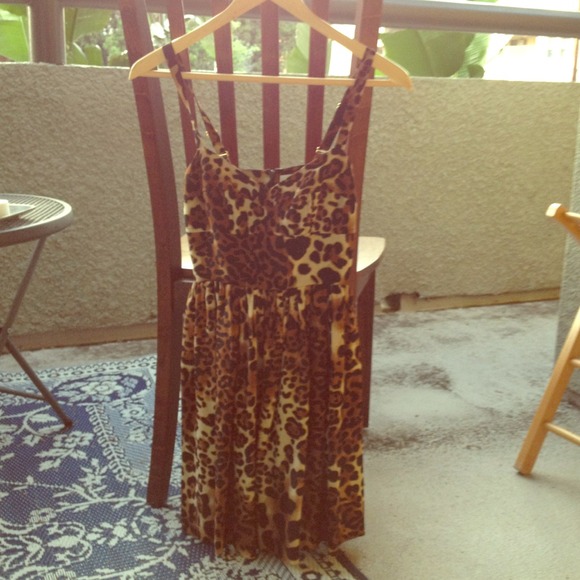 Leopard push up dress. Amanda Uprichard for NM