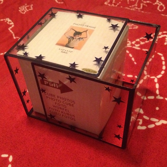 🛑SOLD🛑 Photo cubes - Picture 2 of 3