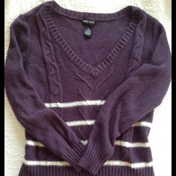 Wet Seal sweater