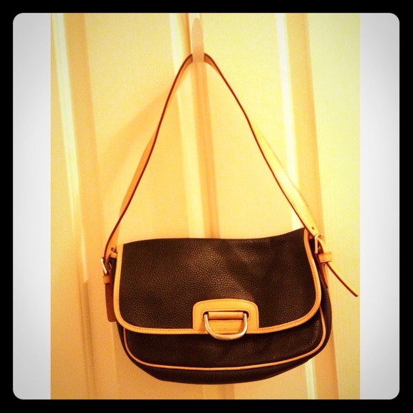 🌺Authentic Dooney&Bourke Black Shoulder Handbag🌺