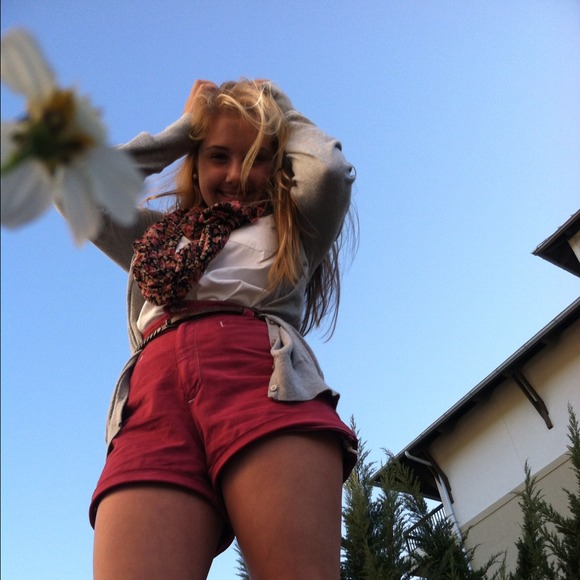 Sold*****Reduced High waisted maroon shorts - Picture 2 of 4