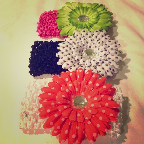 Super Cute Baby Flower on crochet Headband!