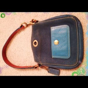 💢SOLD💢Authentic Small Blue Coach