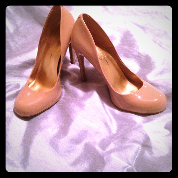 Jessica Simpson Stilettos in Nude Patent