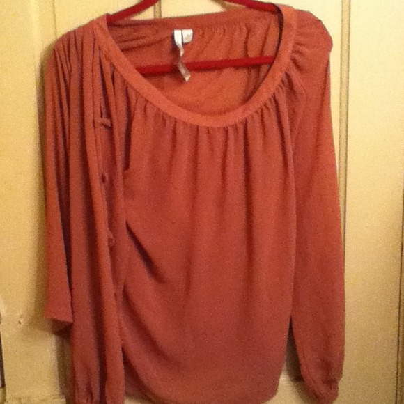 ***SOLD/TRADED***Lauren Conrad top bundle trade