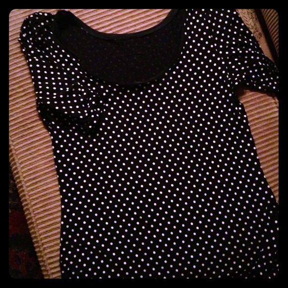 SOLD IN BUNDLE Polka dot Tee