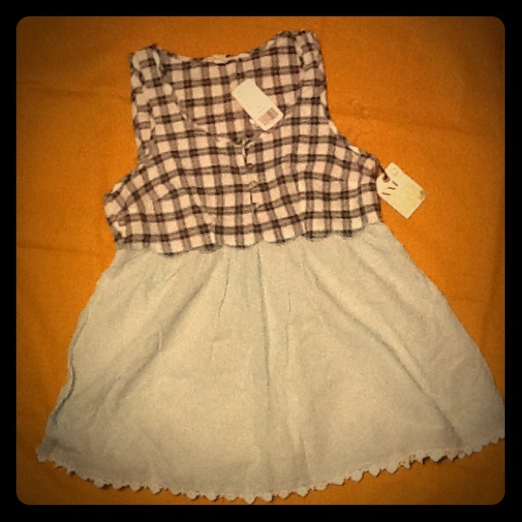 Cute baby doll shirt! Mint is in this season ;)