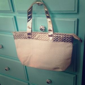 Straw Elizabeth Arden beach bag