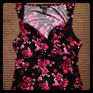 SOLD in Bundle Pretty floral tank