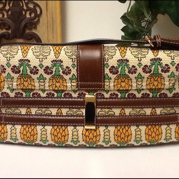 No Longer Available | GUCCI Pineapple Shoulder Bag - Picture 3 of 4