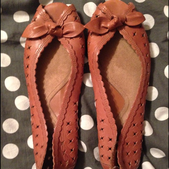 Leather peep toe flats