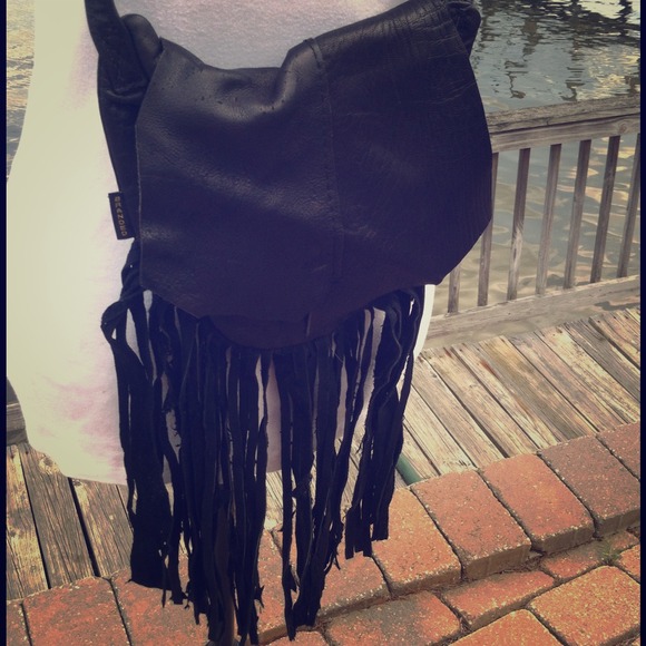 ❌SOLD❌ Black Leather Fringe Cross Body Bag