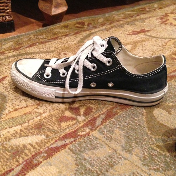 Classic Black All-Star Converse - Picture 2 of 4